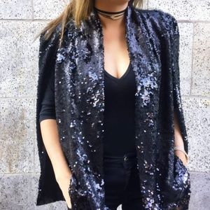 Tiff & Jen black cape jacket all over sequin black size Small